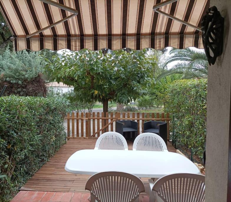Location Dans Residence Calme, Proche Mer Cavalaire-sur-Mer Exteriör bild